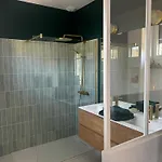 Maison De Caractere 3 Min A Pieds Gare Et Tram, Proche Centre , Garage Vakantiehuis
