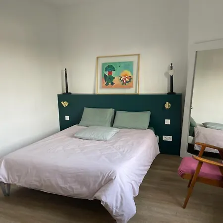 Holiday home Maison 24h Proche Gare Et Centre Le Mans