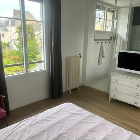 Maison De Caractere 3 Min A Pieds Gare Et Tram, Proche Centre , Garage * Le Mans