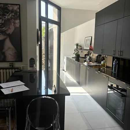 Maison De Caractere 3 Min A Pieds Gare Et Tram, Proche Centre
