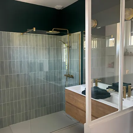 Maison De Caractere 3 Min A Pieds Gare Et Tram, Proche Centre Ferienhaus