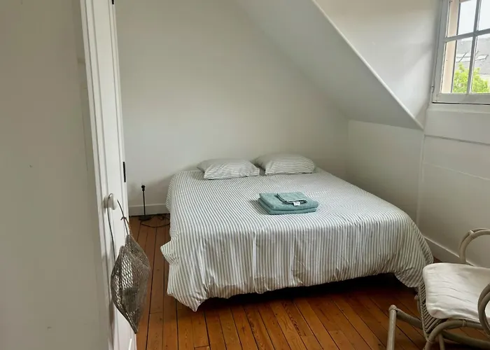 Maison De Caractere 3 Min A Pieds Gare Et Tram, Proche Centre *