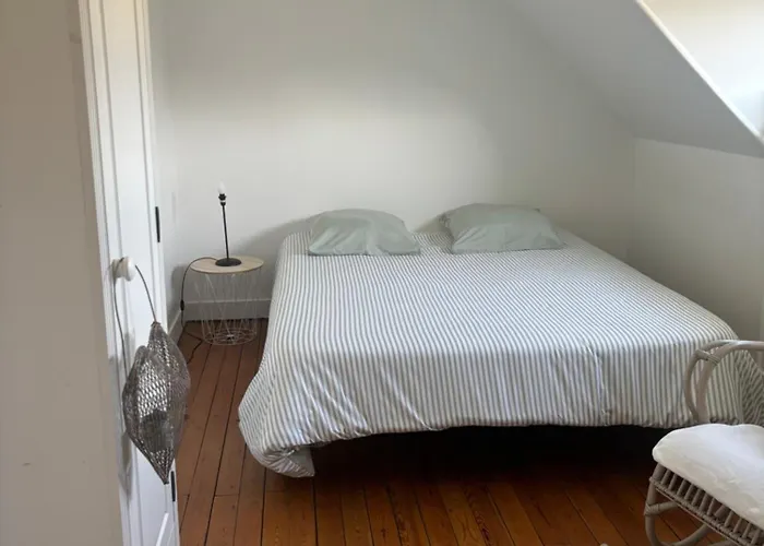 Maison De Caractere 3 Min A Pieds Gare Et Tram, Proche Centre